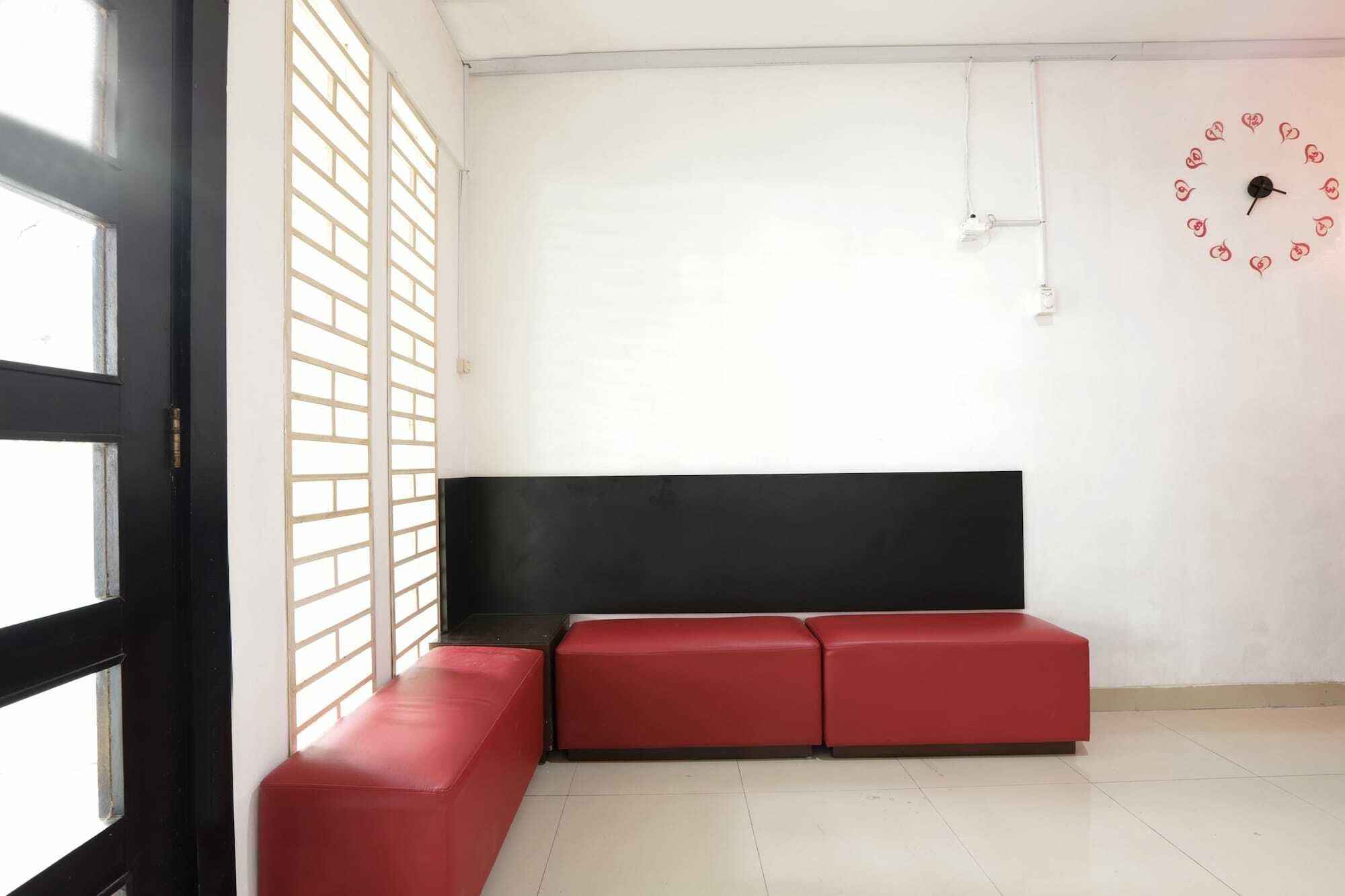 Oyo 345 Wynne Residence Jakarta Exterior foto